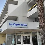 Apartmán Cigale De 100 M From The And The Town Center Of