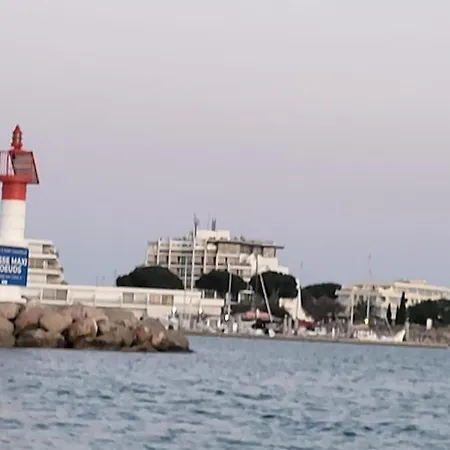 Apartamento Cigale De 100 M From The And The Town Center Of *